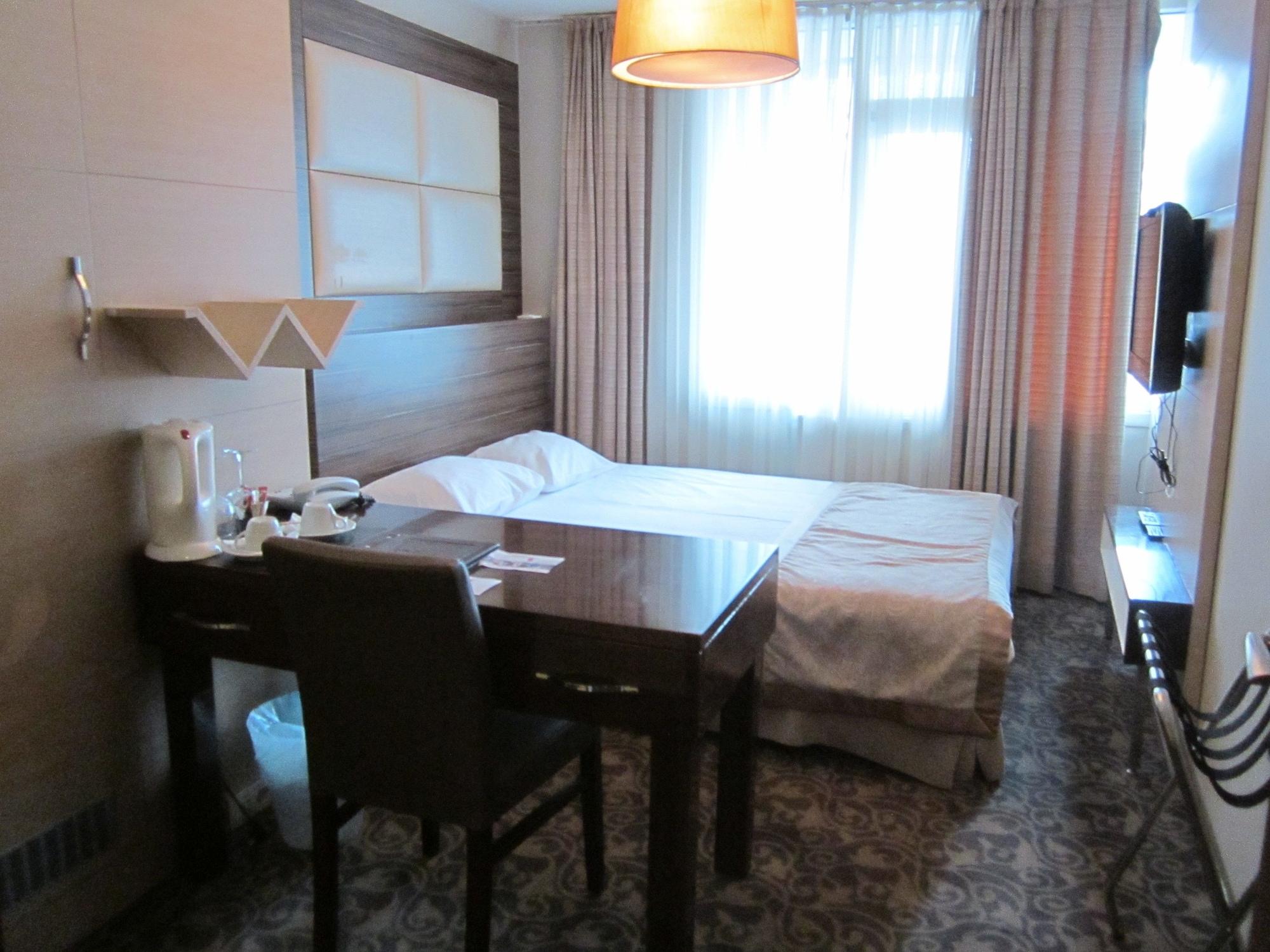 Derpa Hotel Стамбул Экстерьер фото